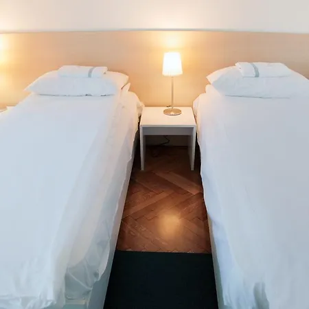 Hostal Karavan